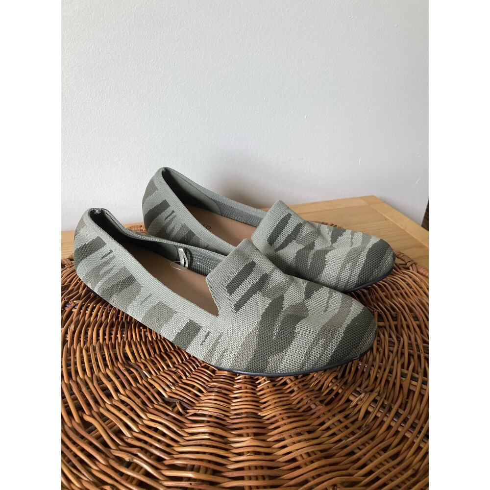 Torrid Camo Print Green Knit Slip On Ballet Casual Shoes Women’s Size. 9.5 Wide